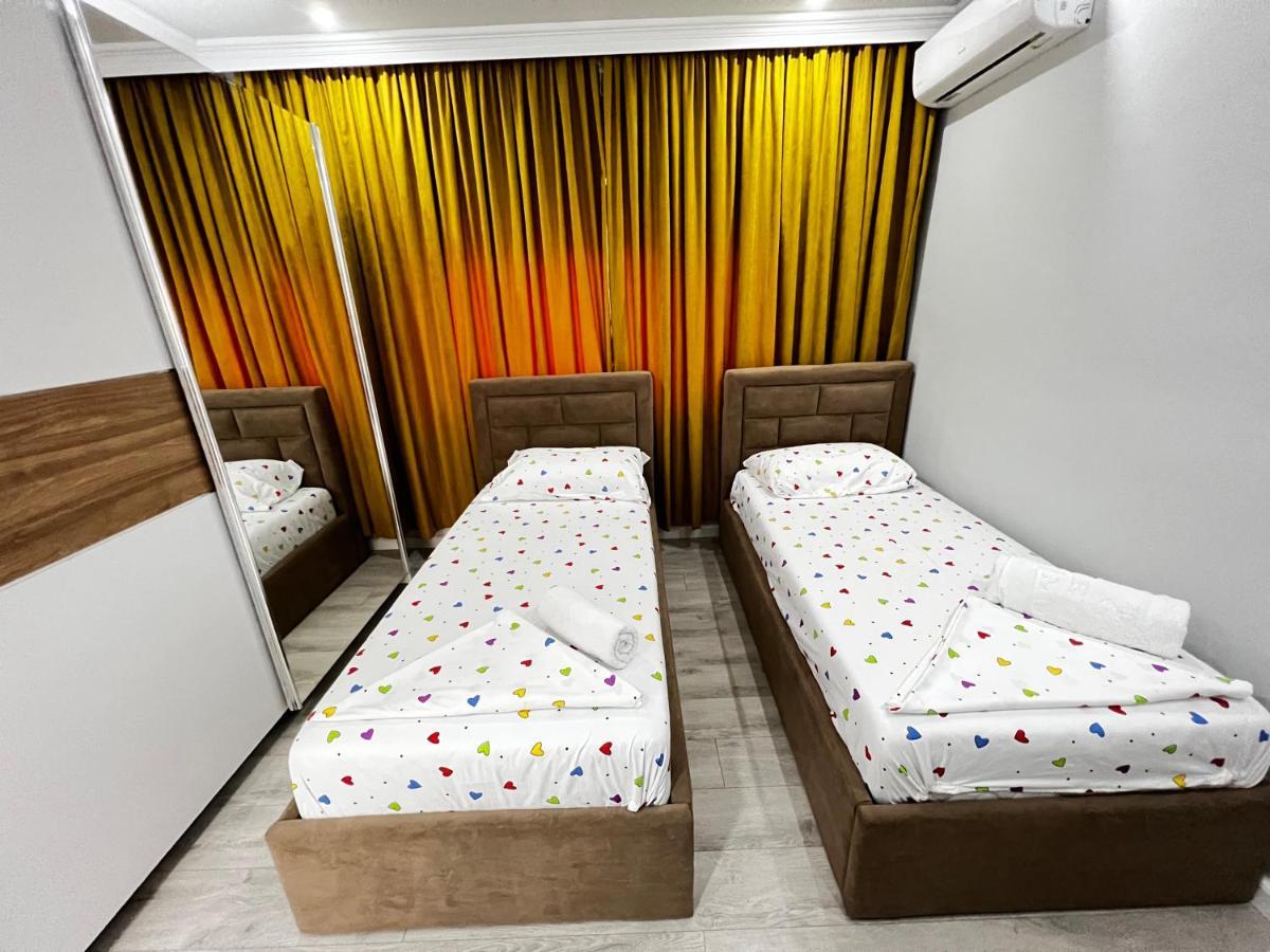 Golden Cherry تيرانا المظهر الخارجي الصورة